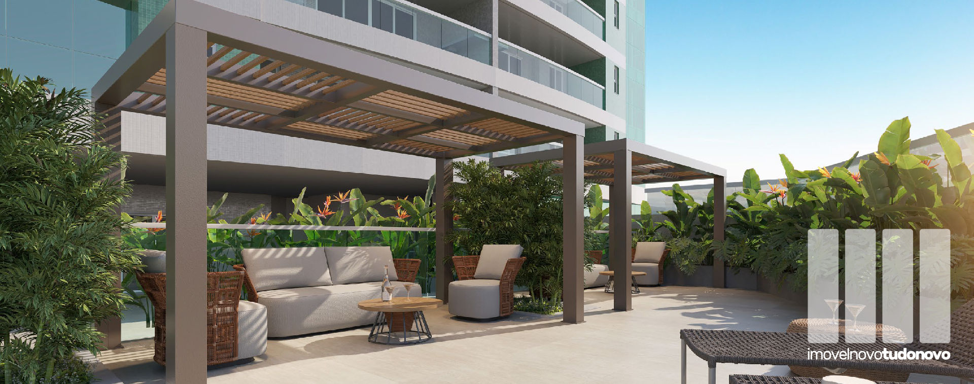 Pool lounge